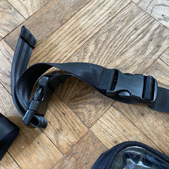 My Body Buddy Mykitco Wearable Makeup Bag - Picture 5 of 12